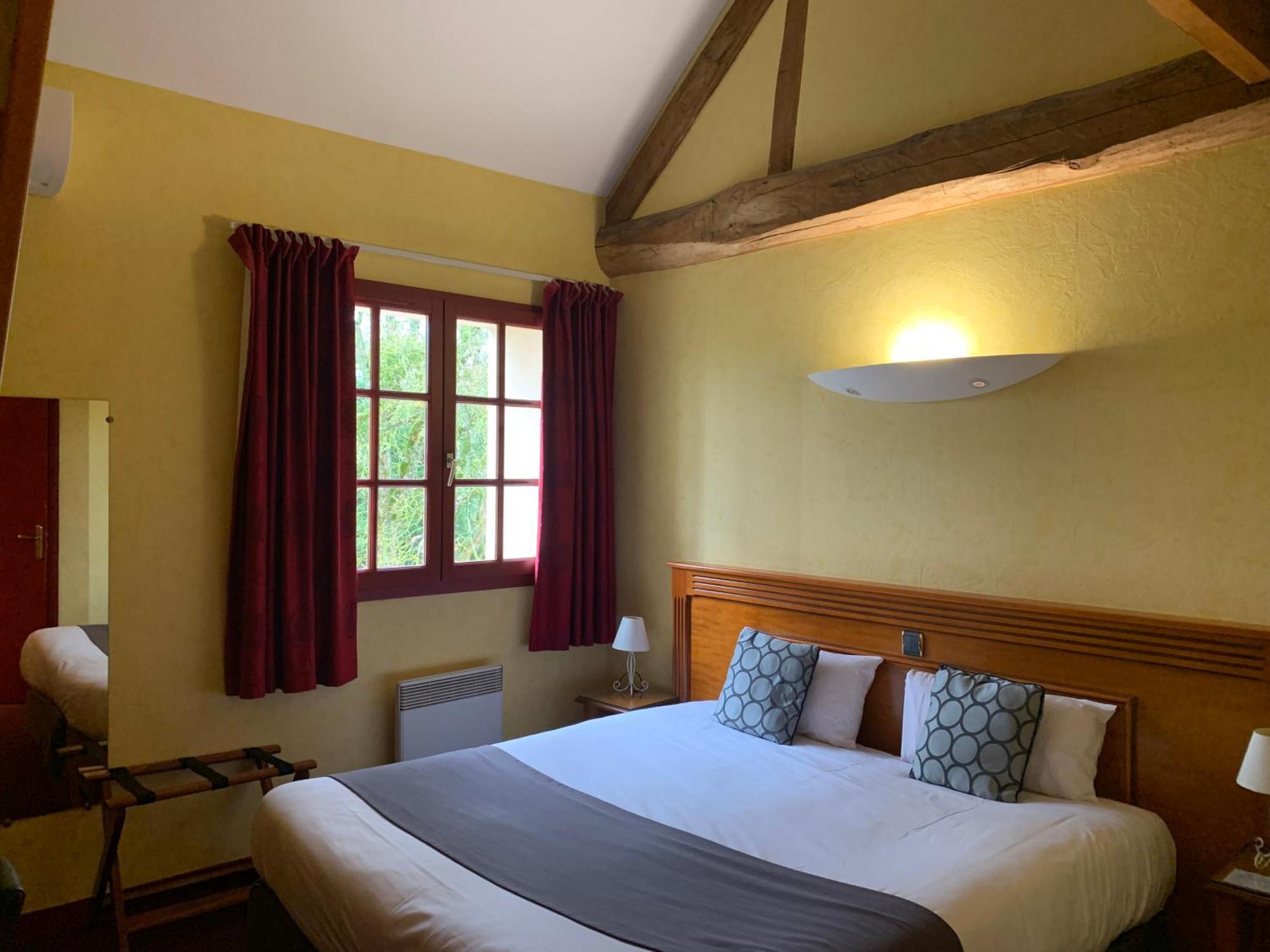 Logis Hotel Restaurant Le Moulin De La Coudre Venoy Eksteriør bilde